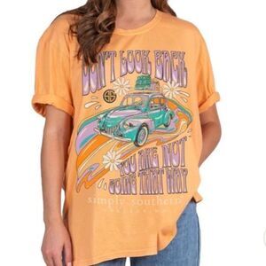 NWT Simply Southern ‘Don’t Look Back You’re Not Going That Way’ Oversize Graphic